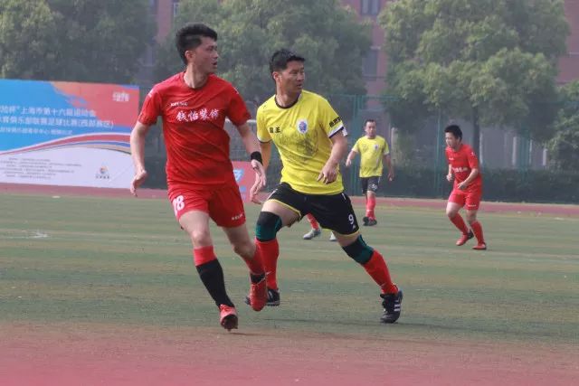 约基奇35+7+7爱德华兹44分 掘金力克森林狼2-2